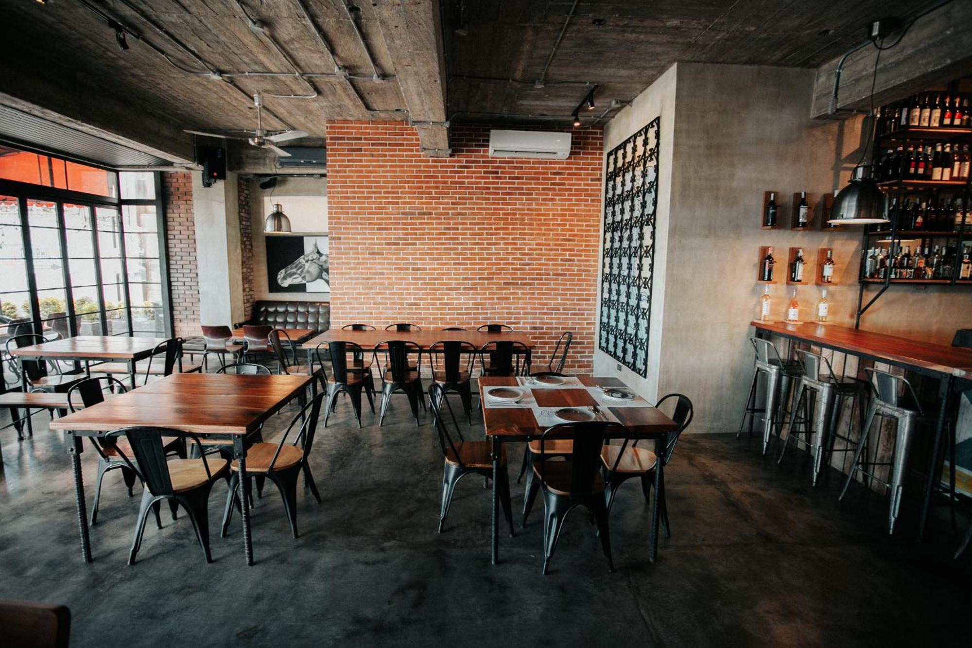 The Bricks Hotel Dumaguete City Exterior foto